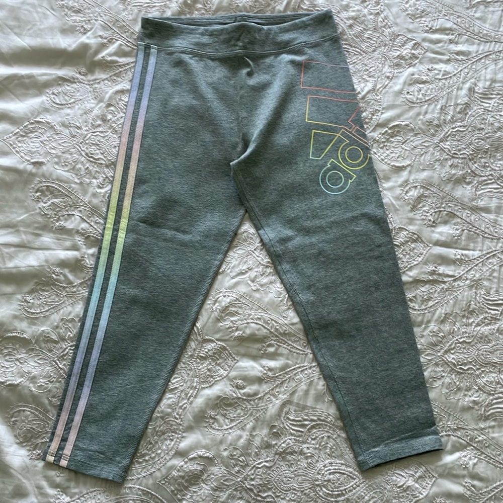 Adidas girls leggings capris